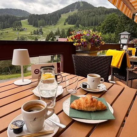 Residenz Dunza Garni Hotel