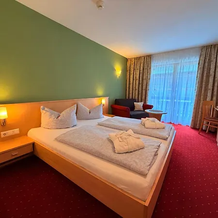 Residenz Dunza Garni Hotel