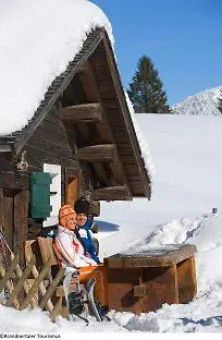Residenz Dunza Garni Hotel 3*