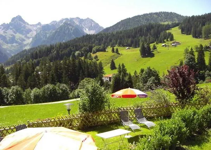 Ξενοδοχείο Dunza 3*